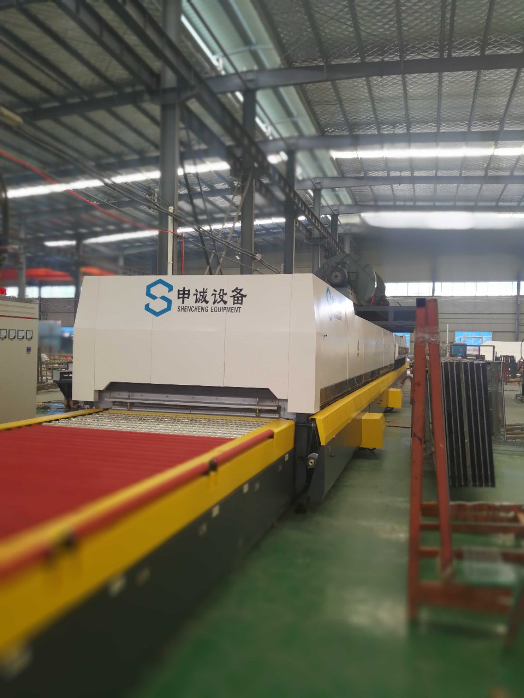 小型鋼化爐的工（gōng）作原理有哪些？