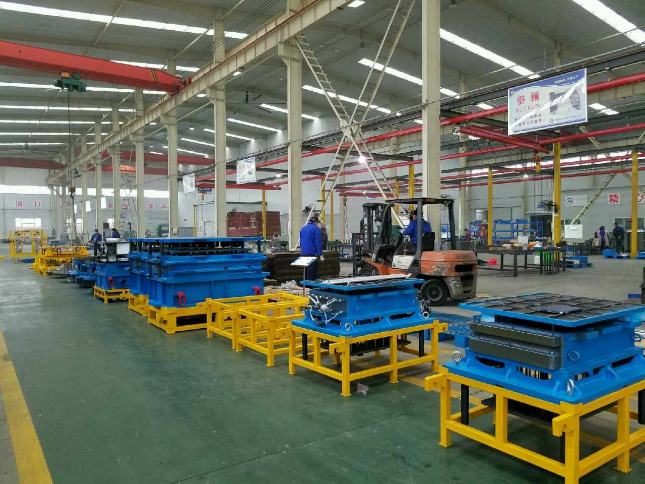 一台玻璃鋼化爐大概多少錢？